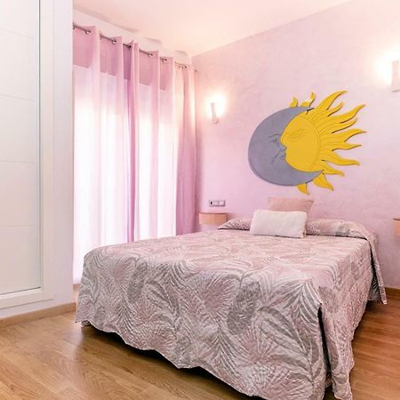 Apartamentos Momas La Casa De Mama Málaga Exteriör bild