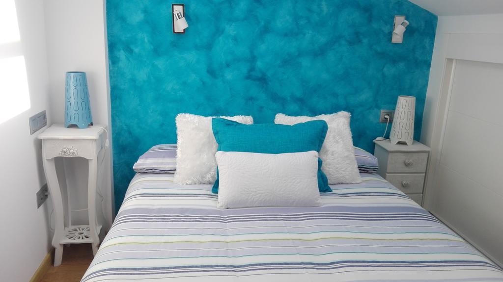 Apartamentos Momas La Casa De Mama Málaga Exteriör bild