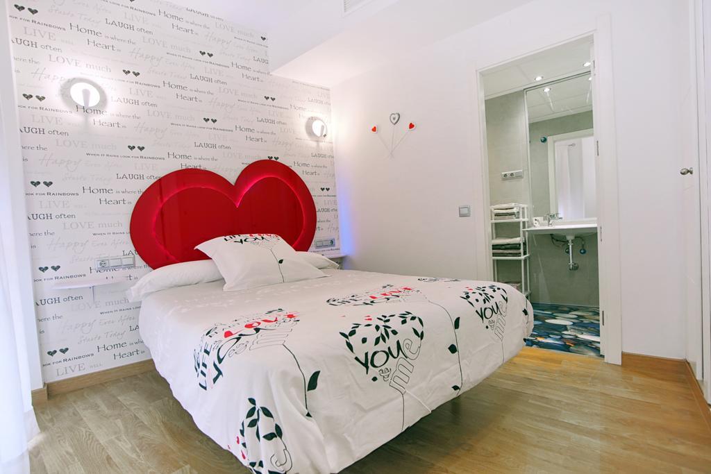 Apartamentos Momas La Casa De Mama Málaga Exteriör bild