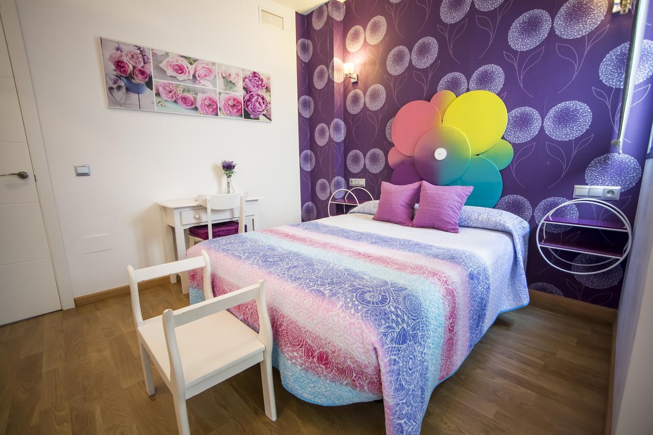 Apartamentos Momas La Casa De Mama Málaga Exteriör bild