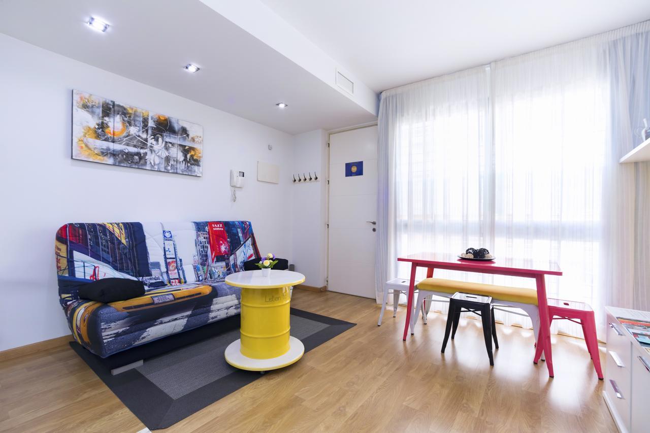 Apartamentos Momas La Casa De Mama Málaga Exteriör bild