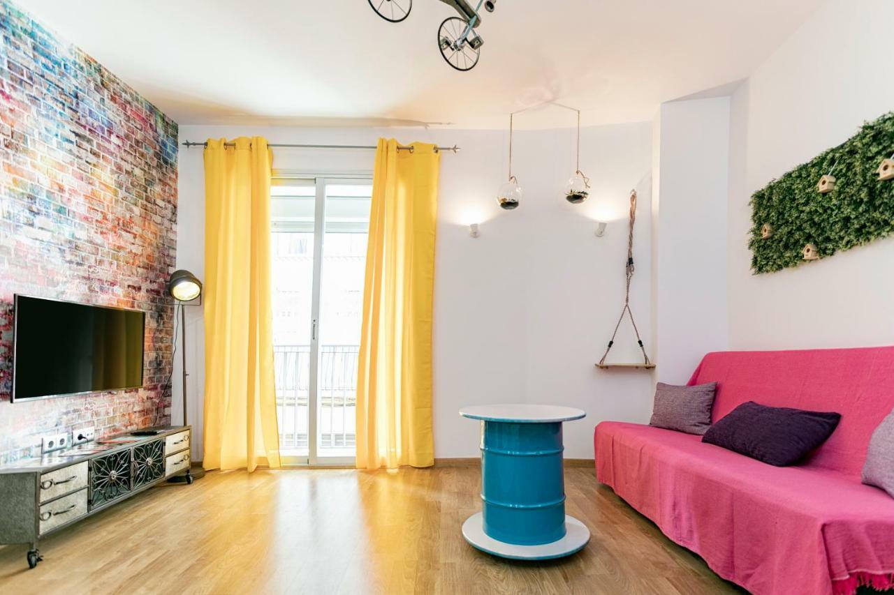 Apartamentos Momas La Casa De Mama Málaga Exteriör bild