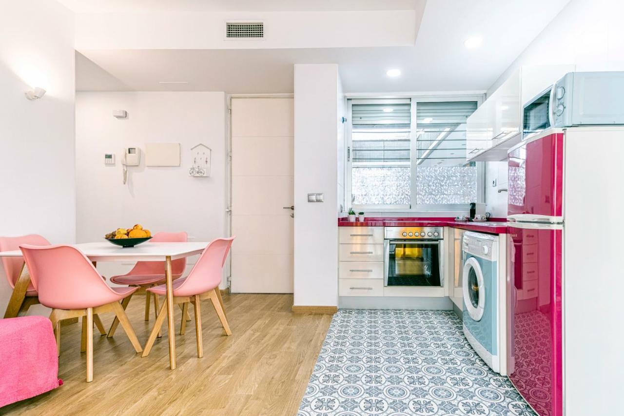 Apartamentos Momas La Casa De Mama Málaga Exteriör bild