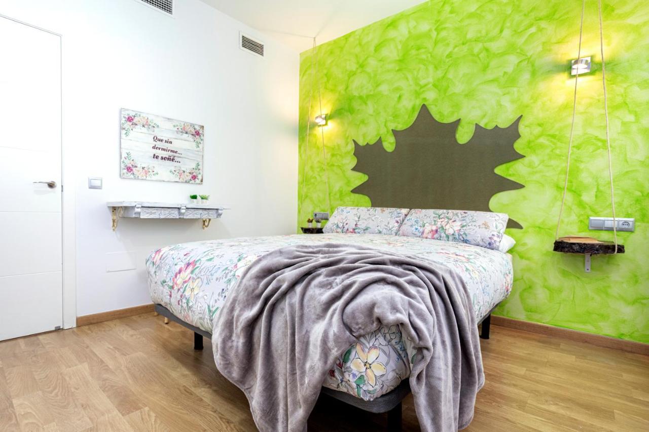 Apartamentos Momas La Casa De Mama Málaga Exteriör bild