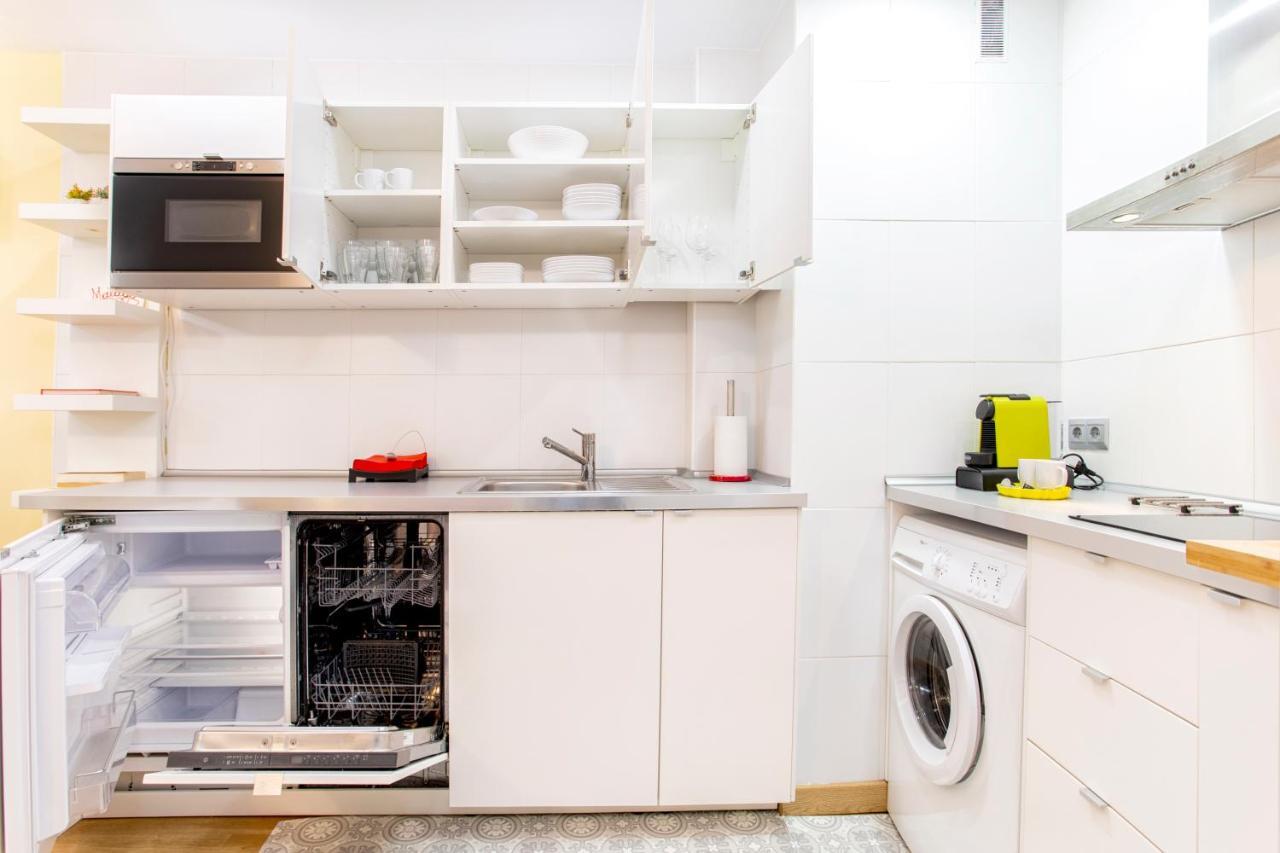 Apartamentos Momas La Casa De Mama Málaga Exteriör bild